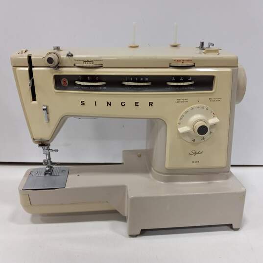 Vintage Singer Model 534 Sewing Machine image number 2