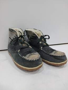 Minnetonka Gray Shearling Moccasin Boots Men's Size 10M