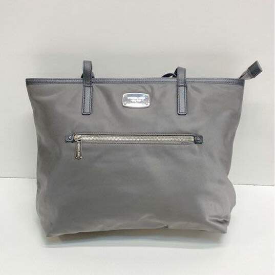 Michael Kors Tote Bag Metallic Grey image number 1