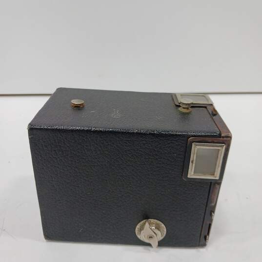 Vintage Brownie Junior Six-20 Camera In Box image number 3