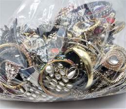 11.8lb Lot of Broken Rhinestone Jewelry for Crafts Goldtone Silvertone Glass alternative image