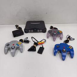Nintendo 64 Console w/ 3 Controllers
