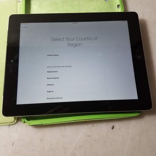 Apple iPad 4th Gen (Wi-Fi/AT&T/GPS) Model A1459 image number 1
