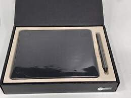 Wacom Intuos Pen & Touch Tablet CTH-490 alternative image