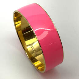 Designer J. Crew Gold-Tone Enamel Pink Round Shape Fashion Bangle Bracelet alternative image