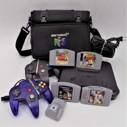 Nintendo 64 N64 W/ 4 Games & Case No AV Cable Perfect Dark