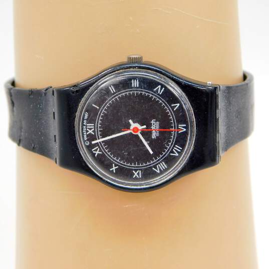 Vintage Swatch Swiss Black & White Watch 9.7g image number 3