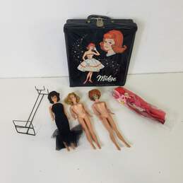 Barbie Ponytail Case 3 Vintage Dolls With Assorted Clothing /Accessories