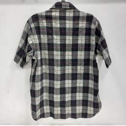 Woolrich Men's Button Up Short Sleeve Plaid Gray/Black/Red Shirt alternative image