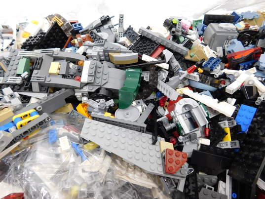 10.6 LBS LEGO Star Wars Bulk Box image number 4
