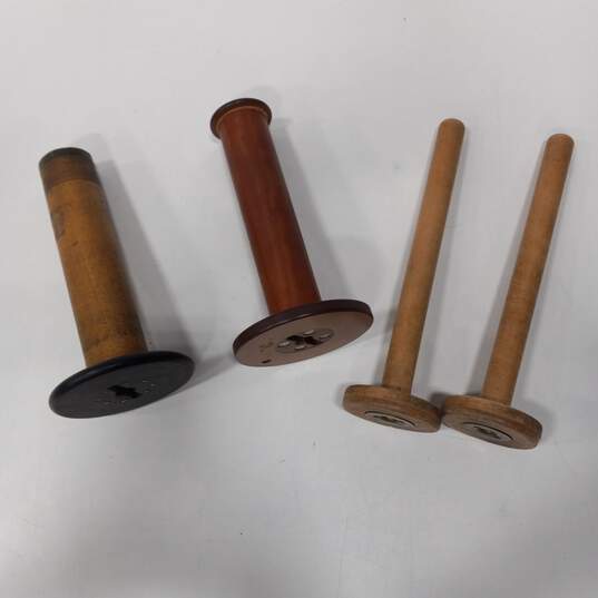 4PC Assorted Vintage Wooden Spools image number 3
