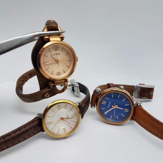 Fossil Unique 25-27mm Rose Gold Tone Case with Brown leather Strap Ladies Quartz Watch Collection image number 4