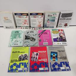 Bundle of 12 Assorted Manga Books alternative image