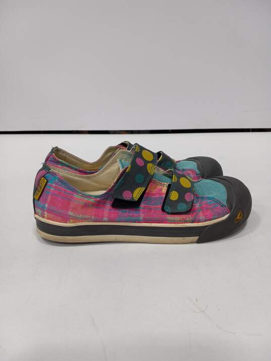 Keen Size 10 Multicolored Shoes image number 1