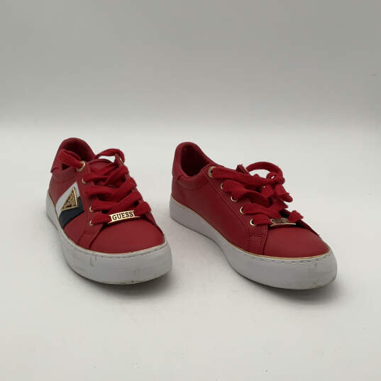 Womens Gwinne Red Leather Round Toe Low Top Lace-Up Sneaker Shoes Size 6.5M image number 2