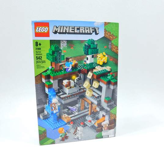 LEGO Minecraft Factory Sealed 21169 The First Adventure image number 1