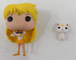 Sailor Moon W/ Moon Stick & Luna 90 Hot Topic Exclusive Funko Pop IOB