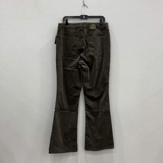 NWT Womens Green Flat Front Pockets Classic Bootcut Leg Ankle Pants Size 14 image number 1