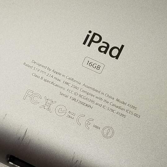 Apple iPad 2 (A1395) - White 16GB iOS 9.3.5 image number 6