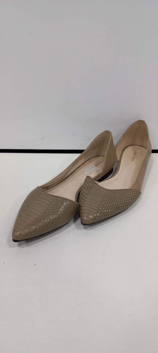 Cole Haan Women's Beige Leather Flats Size 9.5 image number 1