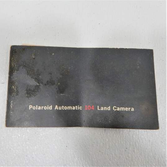 Vintage Polaroid Land Camera 104 w/ Flash Bulbs, Manuals & Leather Case Untested image number 11