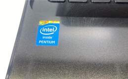 HP 15-d035dx 15.6" Intel Pentioum FOR PARTS/REPAIR alternative image
