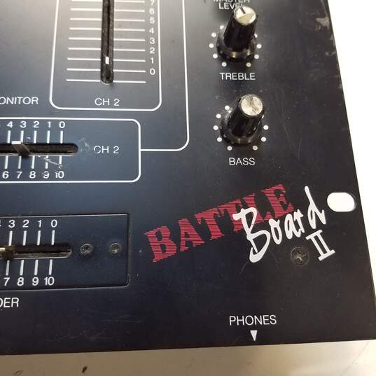 MTX MX35 Battle Board II DJ Mixer image number 2