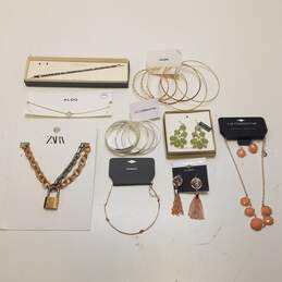 NWT Zara, Banana Republic, Express, Aldo, Liz Claiborne Earrings, Necklaces, and Bracelet Collection alternative image