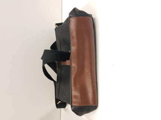 Buy the Fossil Black Leather Flap Shoulder Small Messenger Bag