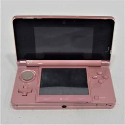 Nintendo 3DS w/Charger alternative image