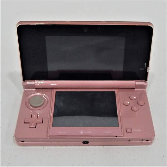 Nintendo 3DS w/Charger image number 2