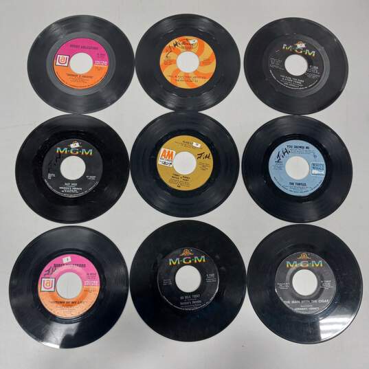 25 Assorted Vinyl Record Singles w/ Case image number 2