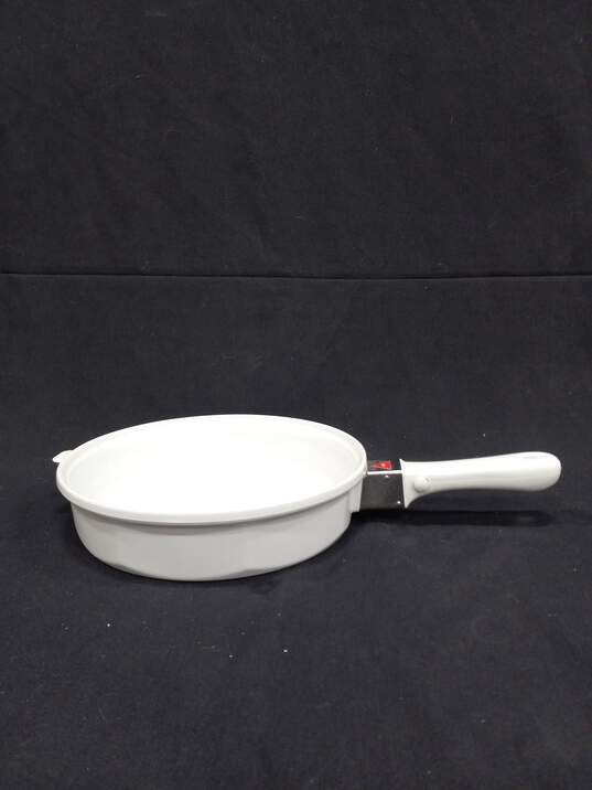 Set of Two White Princess House Pans image number 4