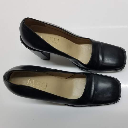 AUTHENTICATED Gucci Black Leather Square Toe Block Heels Size 6.5 image number 3