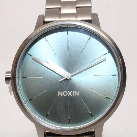 Nixon Movin' Out The Kensington Watch image number 2