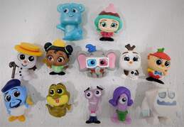 Lot of 25 Disney Doorables Mini Figures w/ ULTRA Rare Dumbo Let's Go Series alternative image