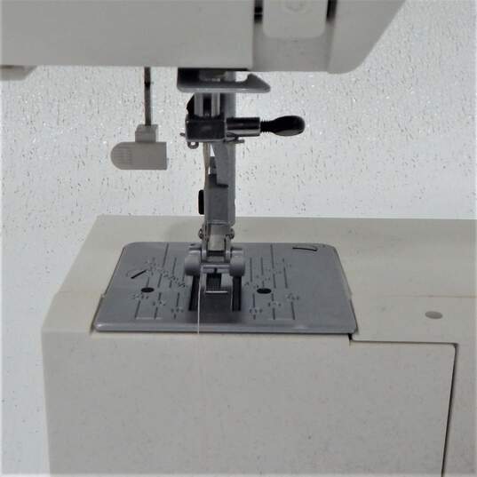 Pfaff Hobby 1040 Sewing Machine No Power Chord image number 6