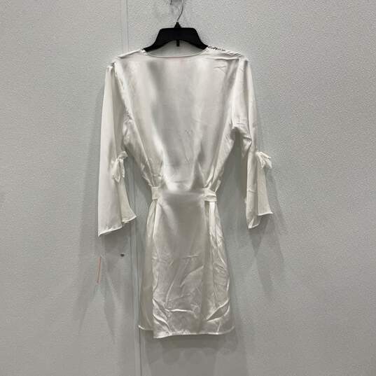 NWT Oscar De La Renta Womens White Silk Long Sleeve Tie Waist Kimono Robe Size S image number 2