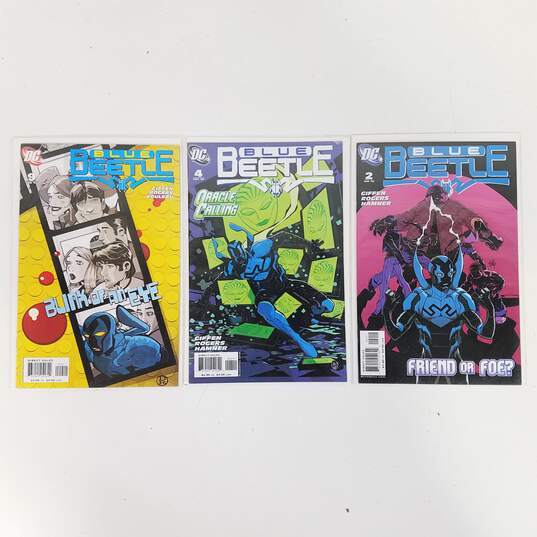 DC Blue Beetle Comic Books image number 6