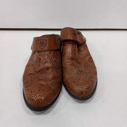 Ariat Women's Tooled Floral Leather Shoes Size 7B
