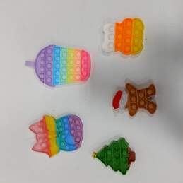 Bundle of 20 Assorted Pop-its Fidget Toys alternative image