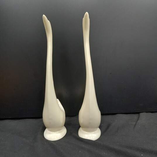 Pair of Ivory Ceramic Long Neck Swan Figurines image number 2