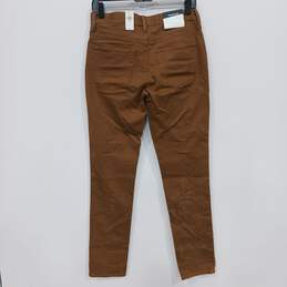 Banana Republic Khaki Style Pants Size 28 x 32 - NWT alternative image