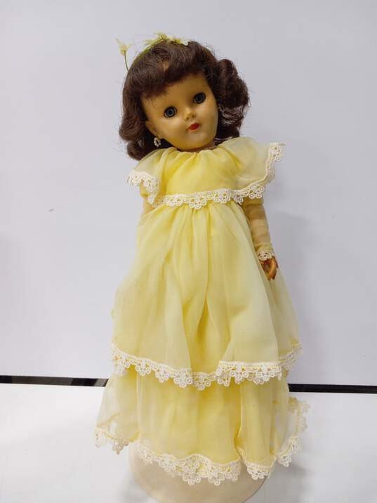 Heirloom Dolls Doll in Box image number 2