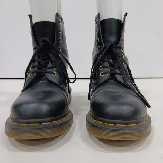 Women's Black Dr. Martens Boots Size 9M image number 4