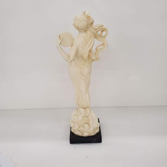 Greek-Style Statuette image number 1