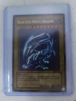 Yugioh TCG Blue Eyes White Dragon Ultra Rare Holofoil Card SDK-001