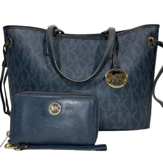 Navy Themed Tote image number 1