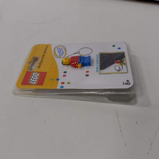 Lego Minifigure 2GB USB Drive NIP image number 4