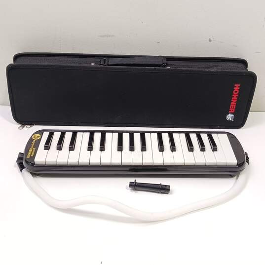 Hohner Mini Keyboard with Travel Case image number 1